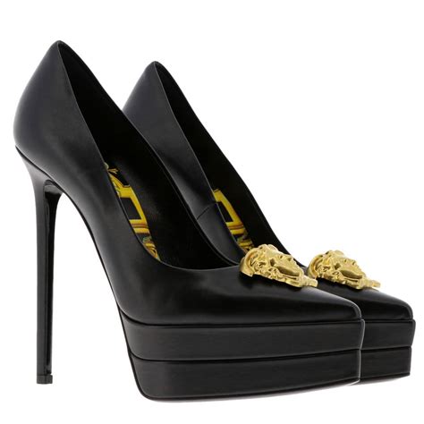 versace pumps schwarz|Versace high heel boots.